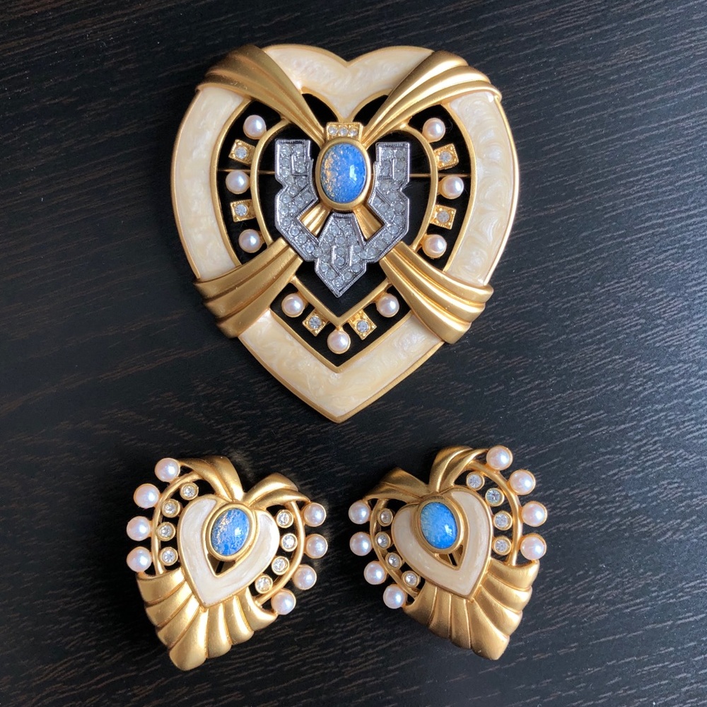 Vintage Elizabeth Taylor For Avon Heart Of Hollywood Set Brooch Clip On Earrings